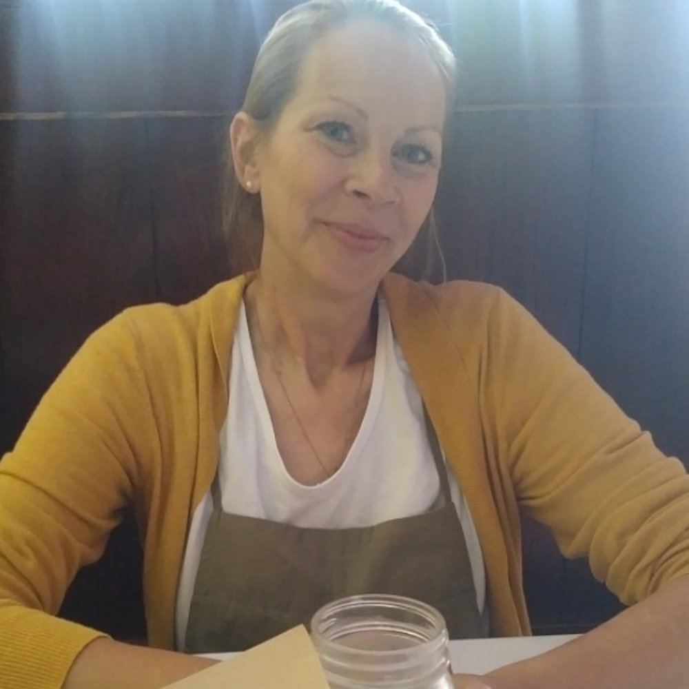 Meet your Posher, Michelle - Picture 2 of 2